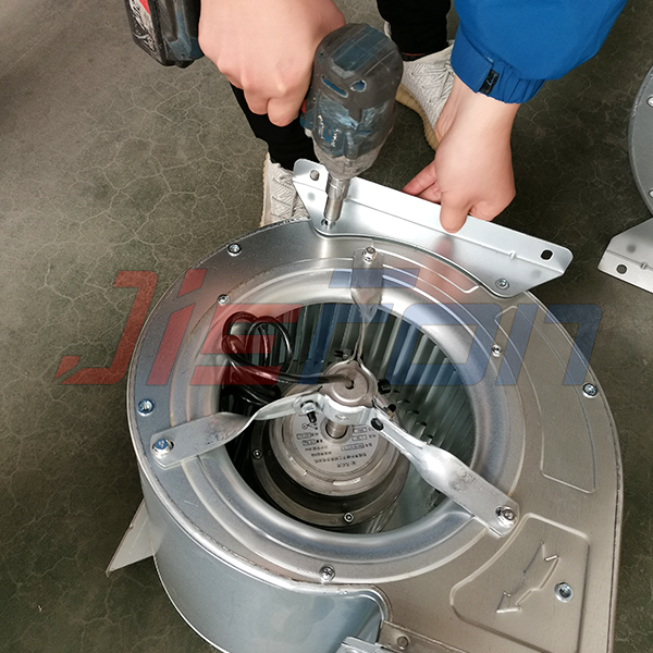 外轉(zhuǎn)子空調(diào)風(fēng)機(jī)的日常維護(hù)